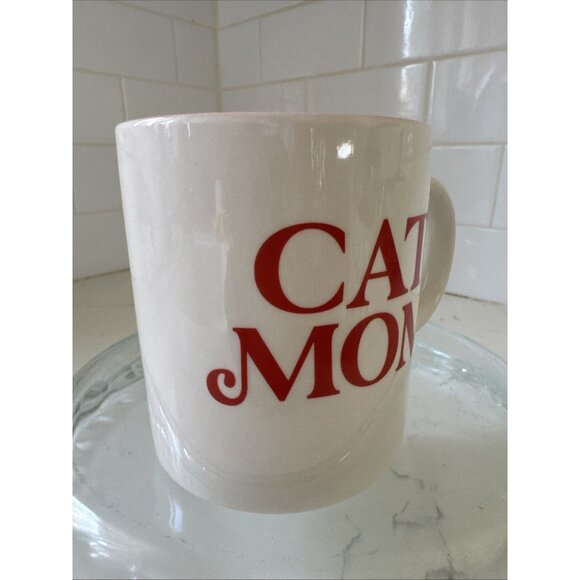 Parker Lane Stoneware “Cat Mom” Coffee Mug White Outside Pink Inside - Picture 4 of 10